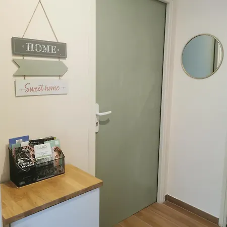 Les Pins Parking Prive Exterieur Bed & Breakfast