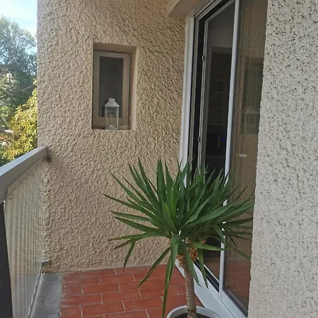 Les Pins Parking Prive Exterieur Bed & Breakfast Nimes